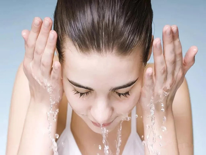 Lợi ích của việc chứa betaine trong các sản phẩm chăm sóc da là gì